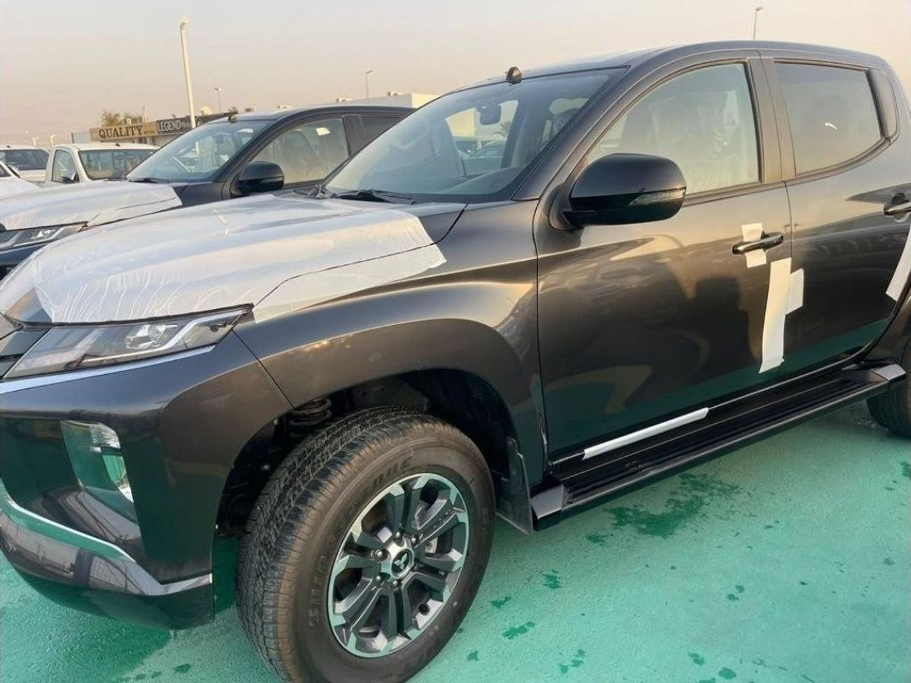 Mitsubishi L200 sportero  deseil  4x4  full   option automatic