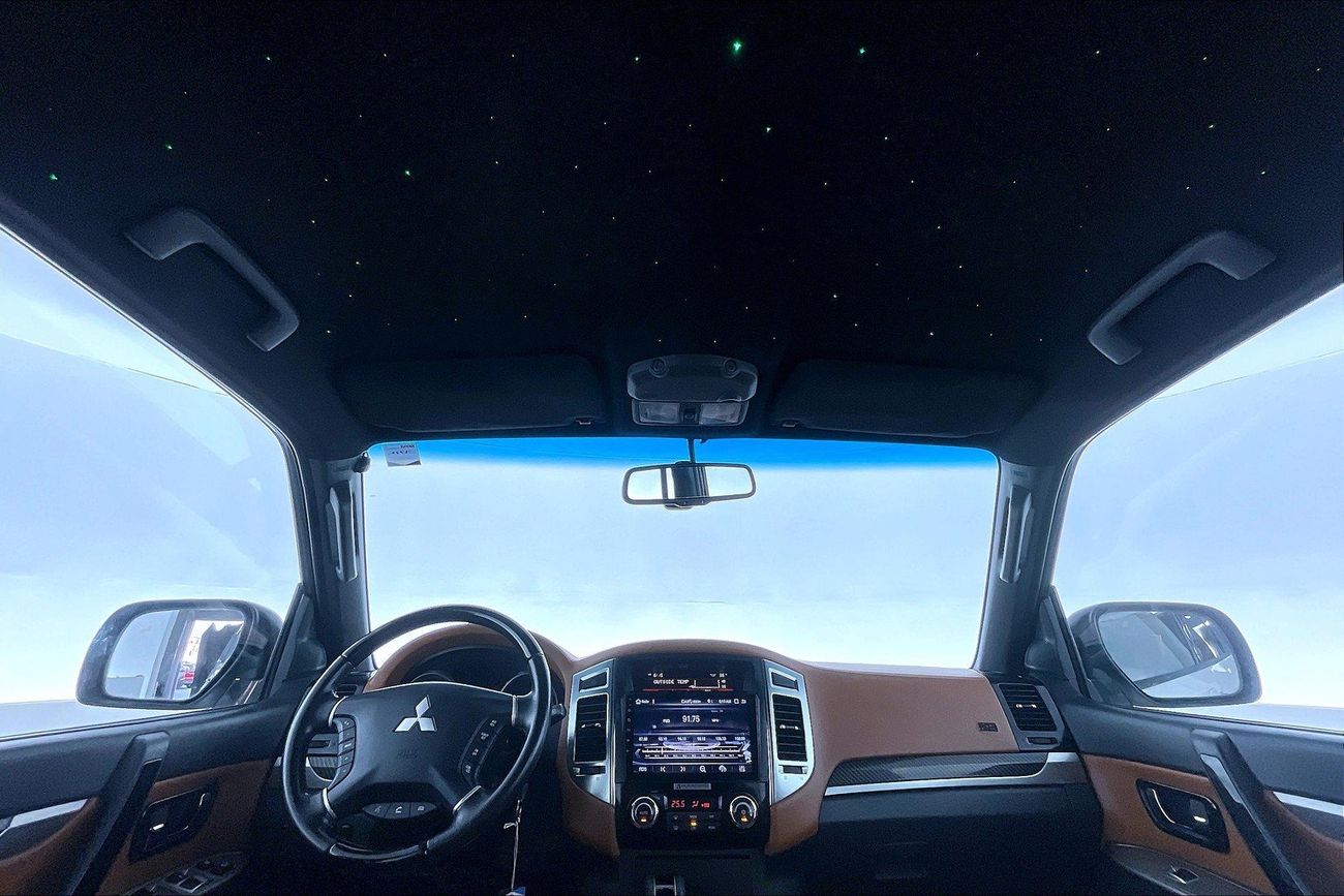 ميتسوبيشي باجيرو Signature Edition | شامل الضمان | 0 ﺪﻔﻋﺓ ﺃﻮﻟﻯ