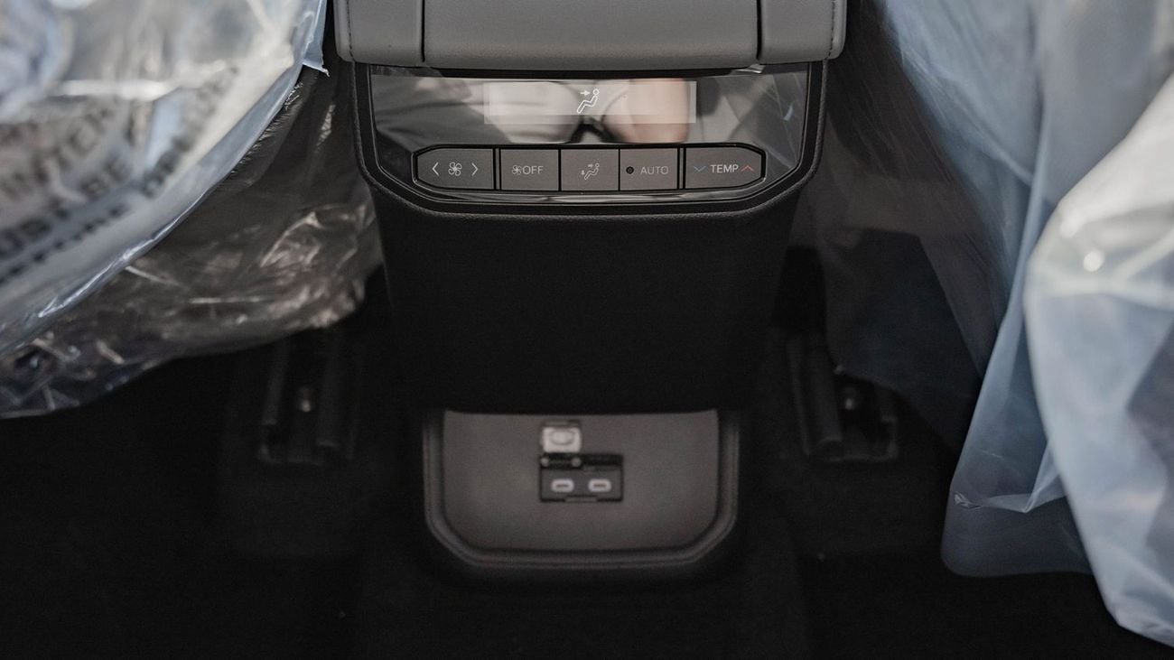 تويوتا هايلاندر 2026 Toyota Highlander LE 2.5L AT Hybrid (Black)