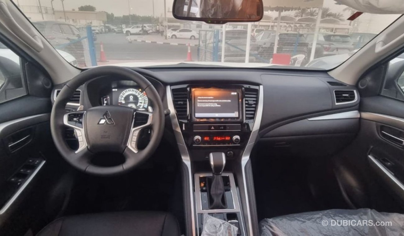 Mitsubishi Pajero full option