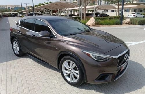 إنفينيتي QX30