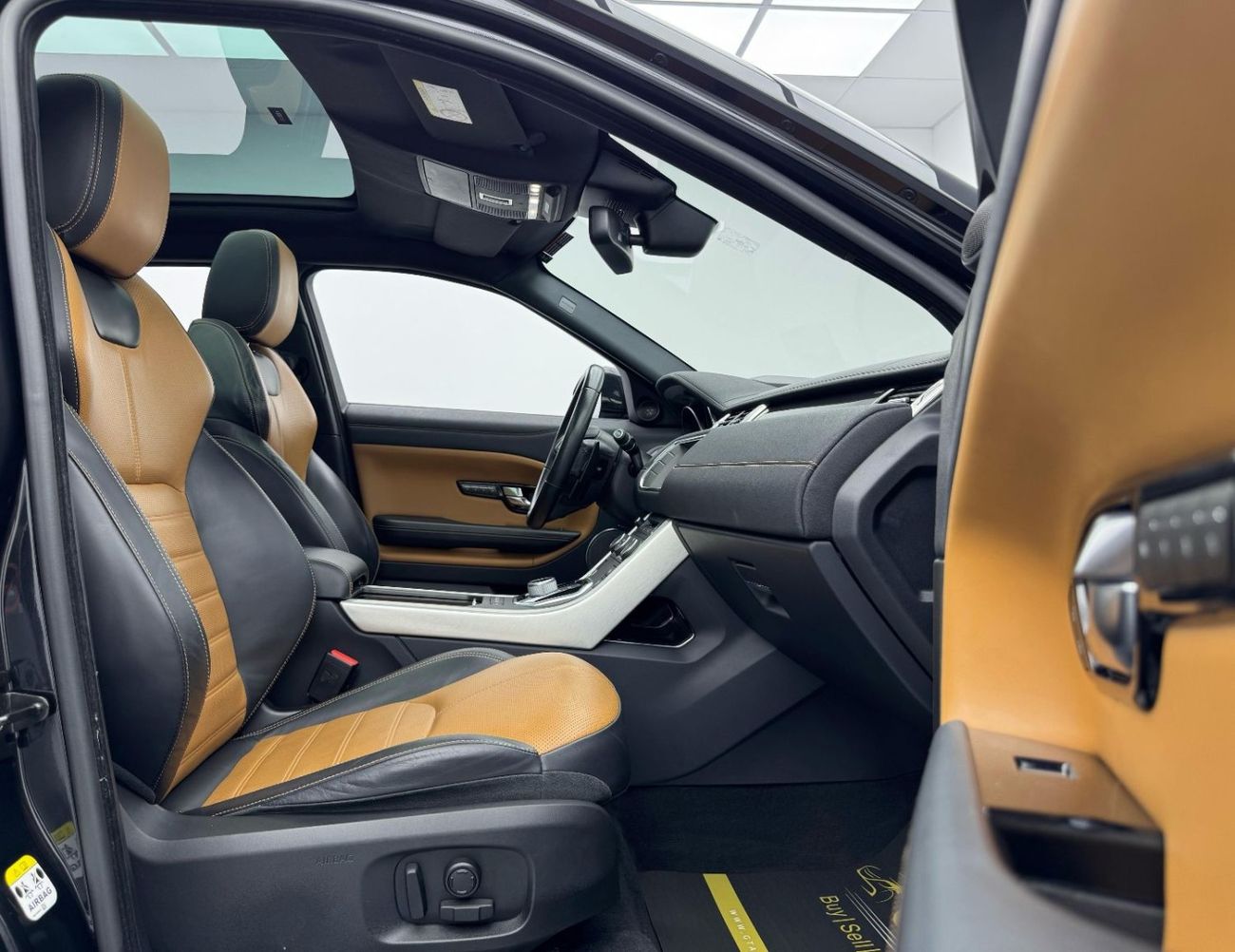 Land Rover Range Rover Evoque HSE Dynamic 2.0L (5 Door) 2016 Range Rover Evoque HSE Dynamic, Full Range Rover Service History, Exc