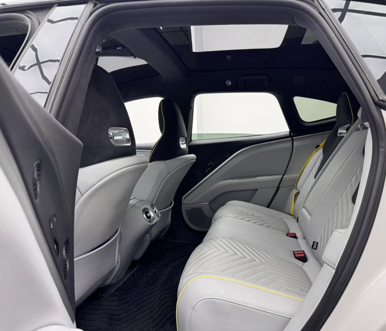 Avatr 11 Performance AWD 2025 Avatr 11 Performance, 2030 Avatr Warranty. 2028 Avatr Service Pack, Low Km, GCC