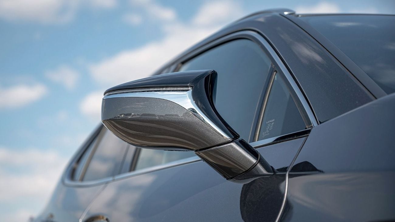 Lexus UX250h STD (NON GCC)LEXUS UX250H | 2-YEAR WARRANTY + SERVICE AVAILABLE | IN-HOUSE FINANCING | 0% DOWNPAYMEN