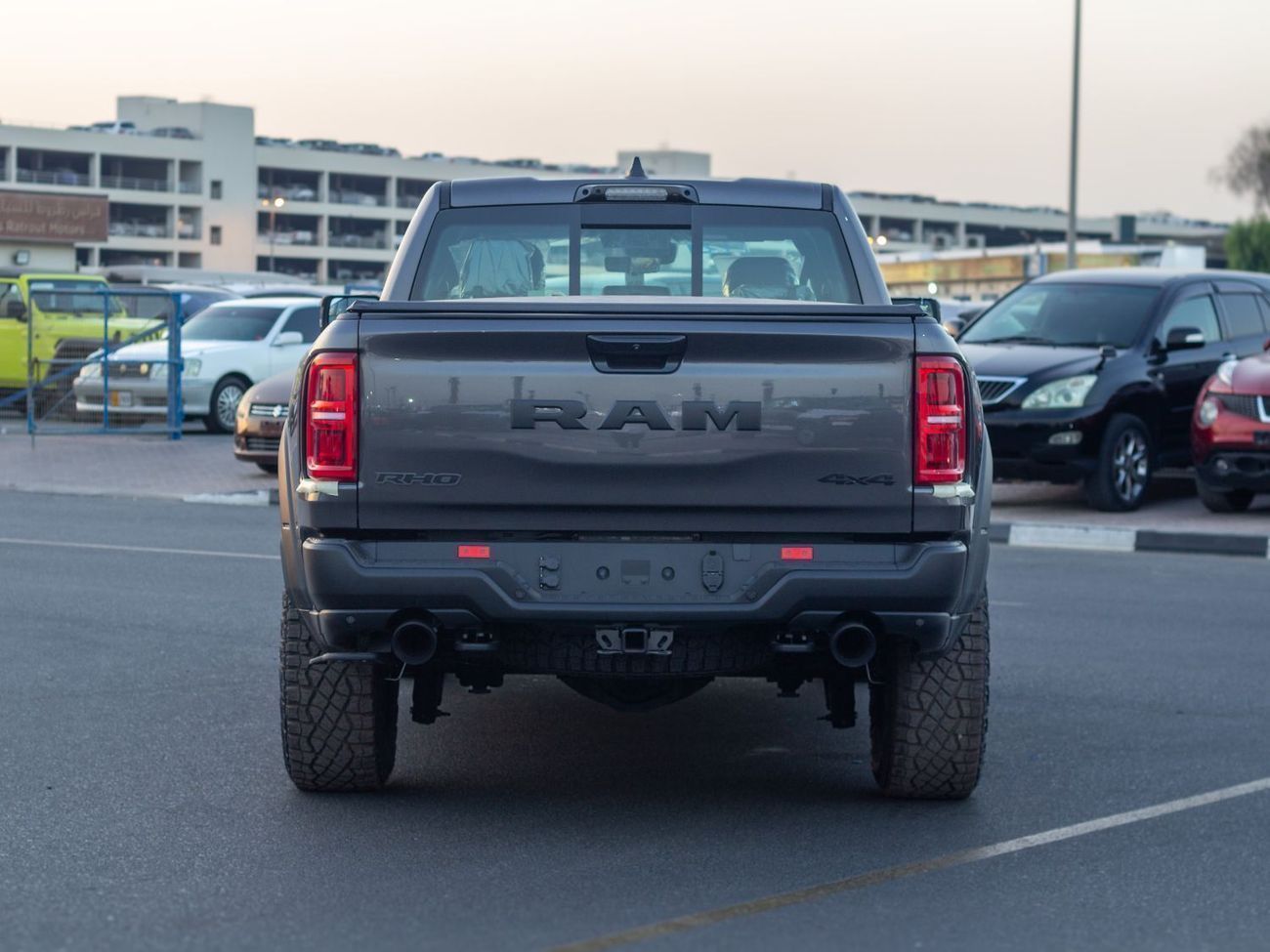 رام 1500 EXPORT PRICE - RHO - GRANITE GREY (FULL OPTION)