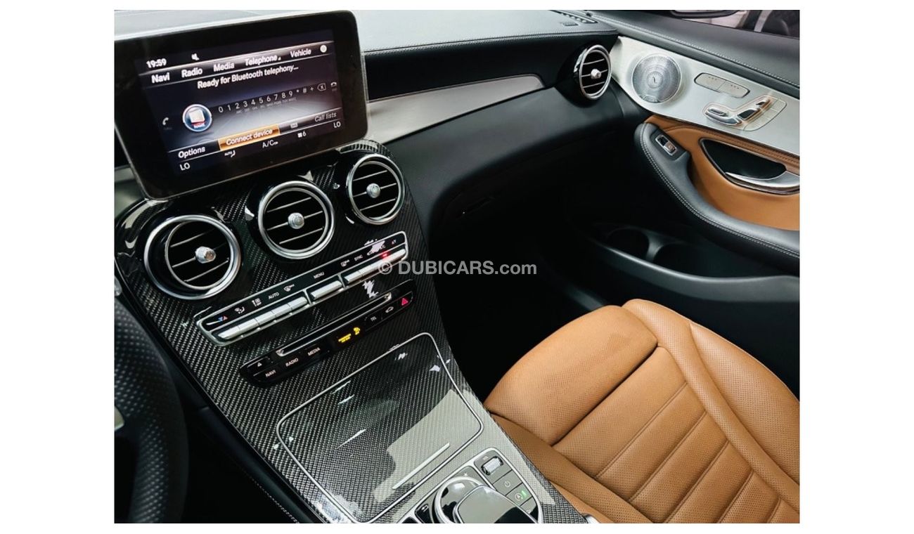 Mercedes-Benz GLC 43 AMG GCC .. FSH .  Perfect Condition .. V6 .. AMG .. Top Range