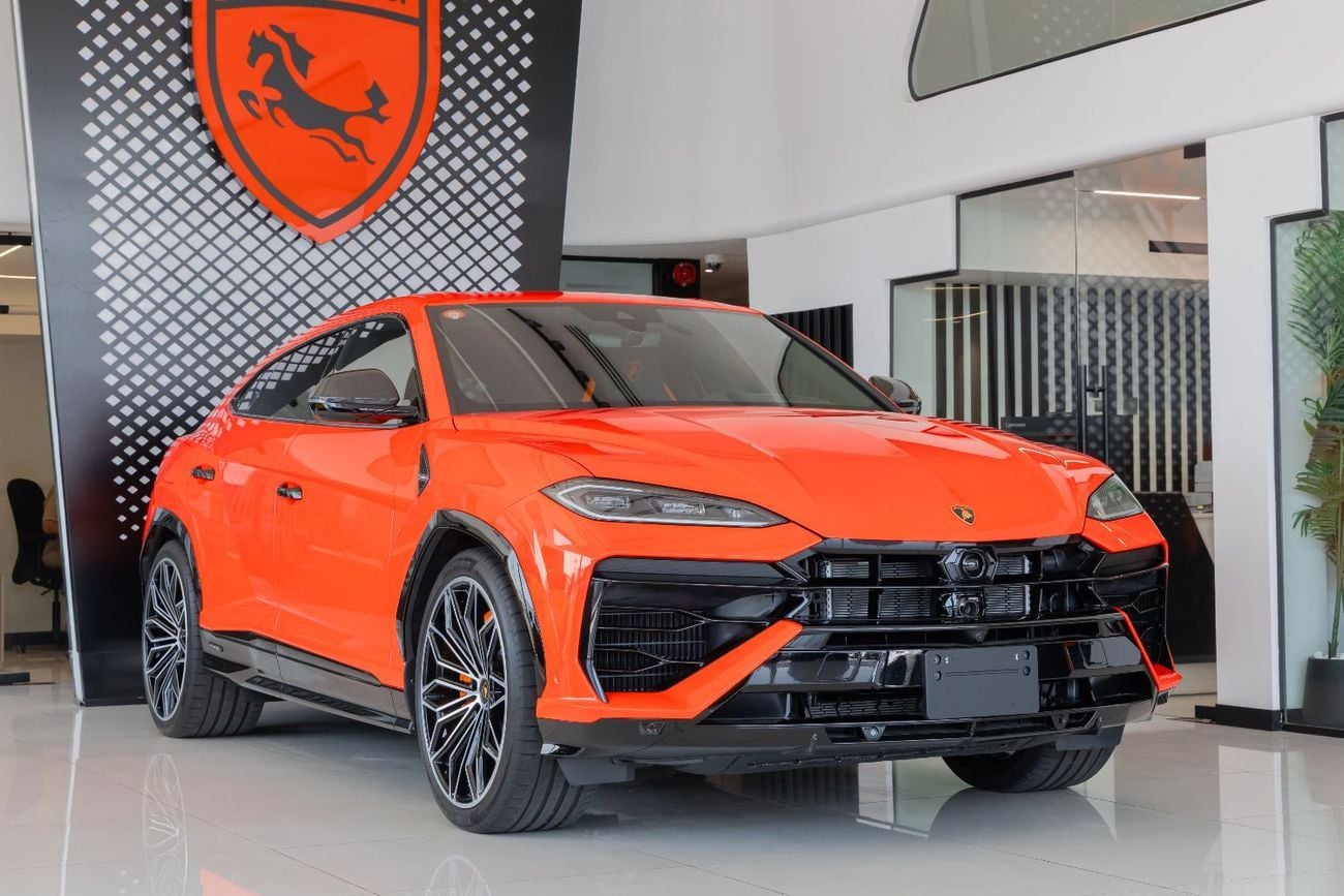 Lamborghini Urus SE Slightly Used | WARRANTY & SERVICE CONTRACT | FULL CARBON FIBER | 2025