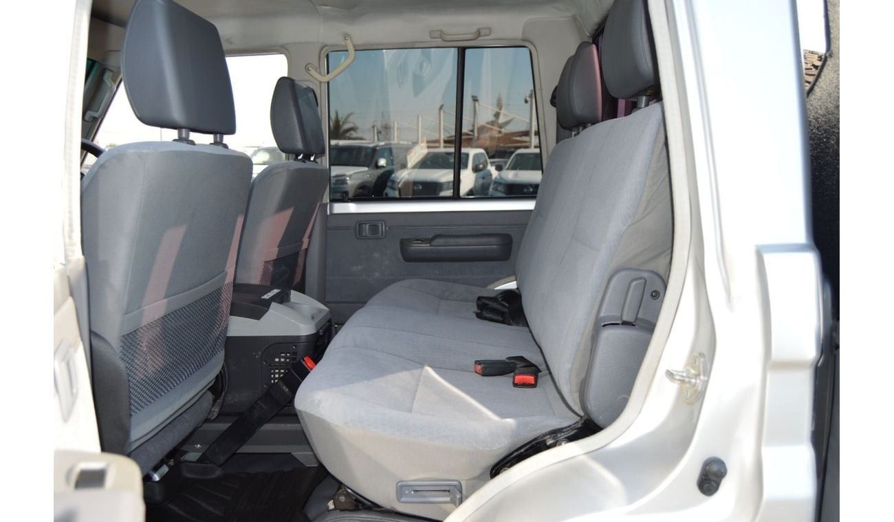 Toyota Land Cruiser Pick Up Double cabin