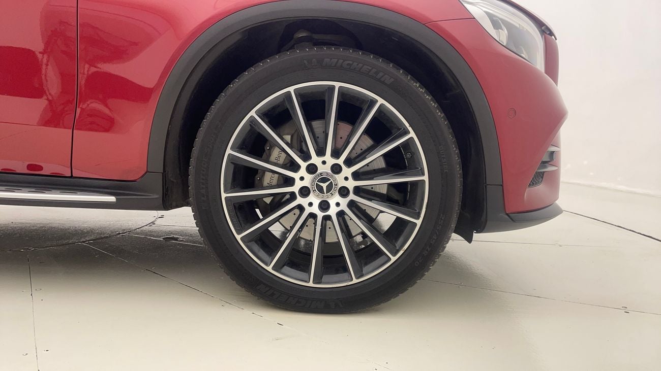 مرسيدس بنز GLC 250 AMG LINE 2 | بدون دفعة مقدمة | اختبار القيادة في المنزل