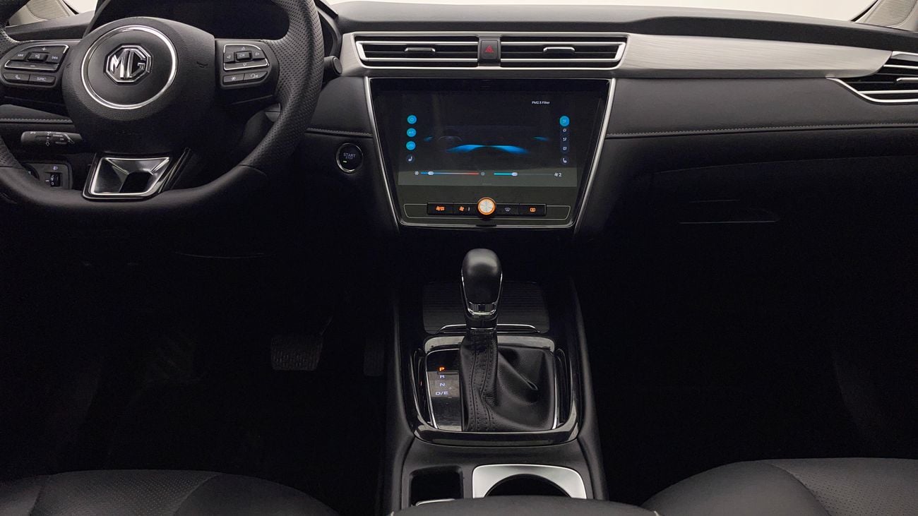 أم جي 5 LUXURY 1.5 | بدون دفعة مقدمة | اختبار القيادة في المنزل