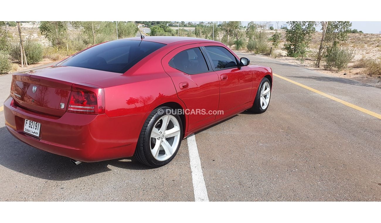 Dodge Charger SE