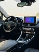 Toyota RAV4 Hybrid XLE premium | sunroof, leather seats, push start 2025