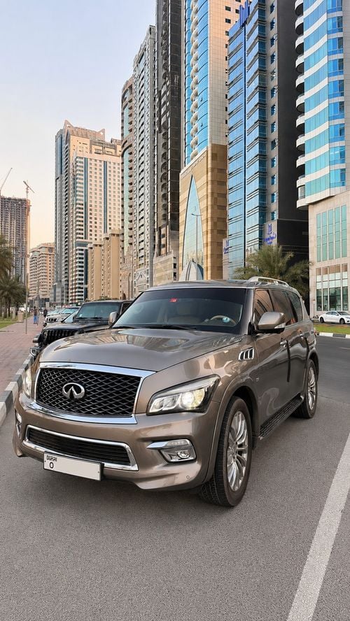 Infiniti QX80 LUXURY