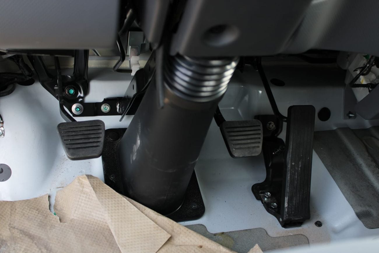 إيسوزو NPR شاحنة تجارية إيسوزو NPR 71 | ديزل موثوق | صفقات بالجملة | تصدير |