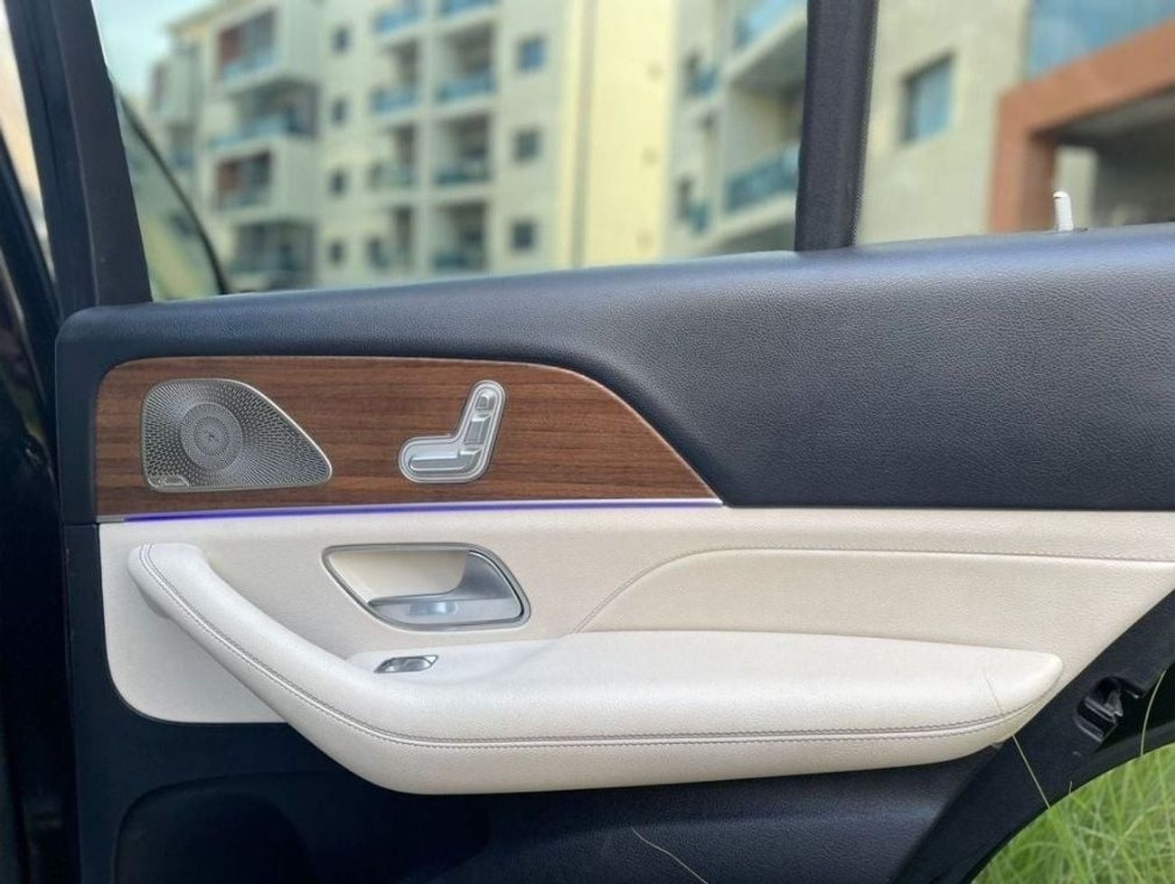 مرسيدس بنز GLE 350 2021 Mercedes Benz GLE Class 350 - 2.0L V4 Turbo - 360* CAM - Full Option 7 Seater - 26,700 Mileage