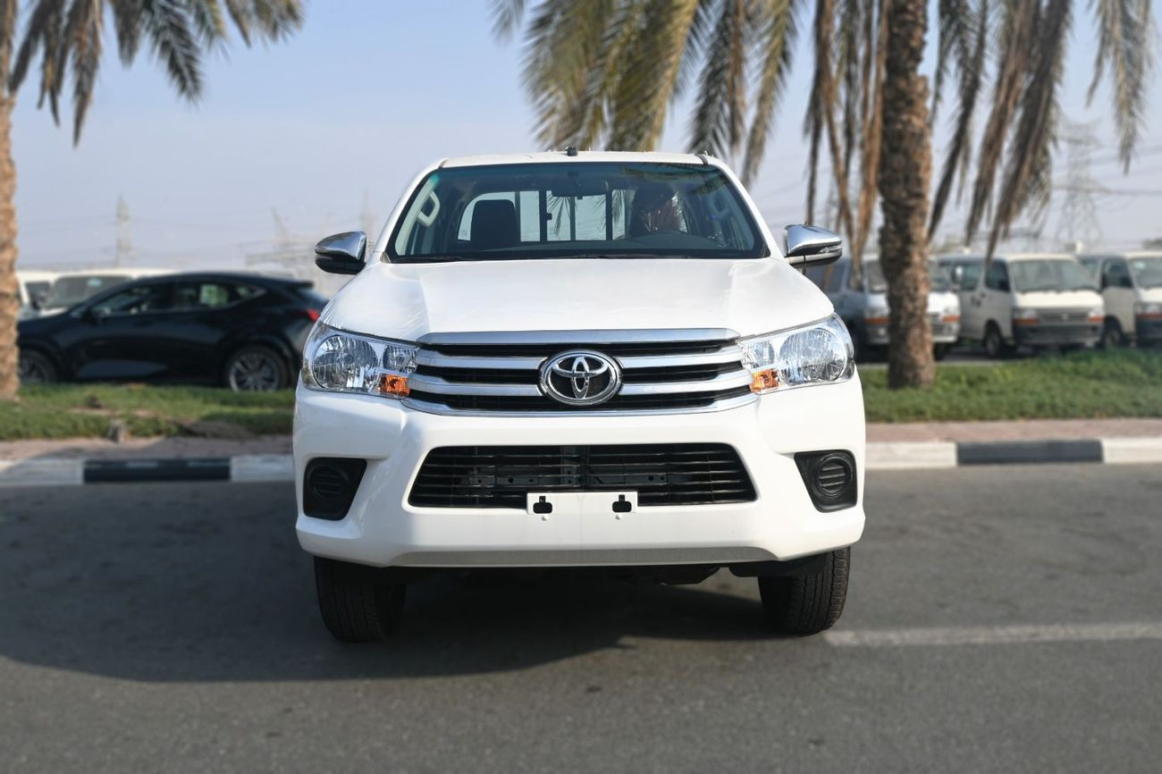 Toyota Hilux Toyota Hilux pickup narrow chassis/body Petro engine 2.7 automatic gear power window manual A.c doub