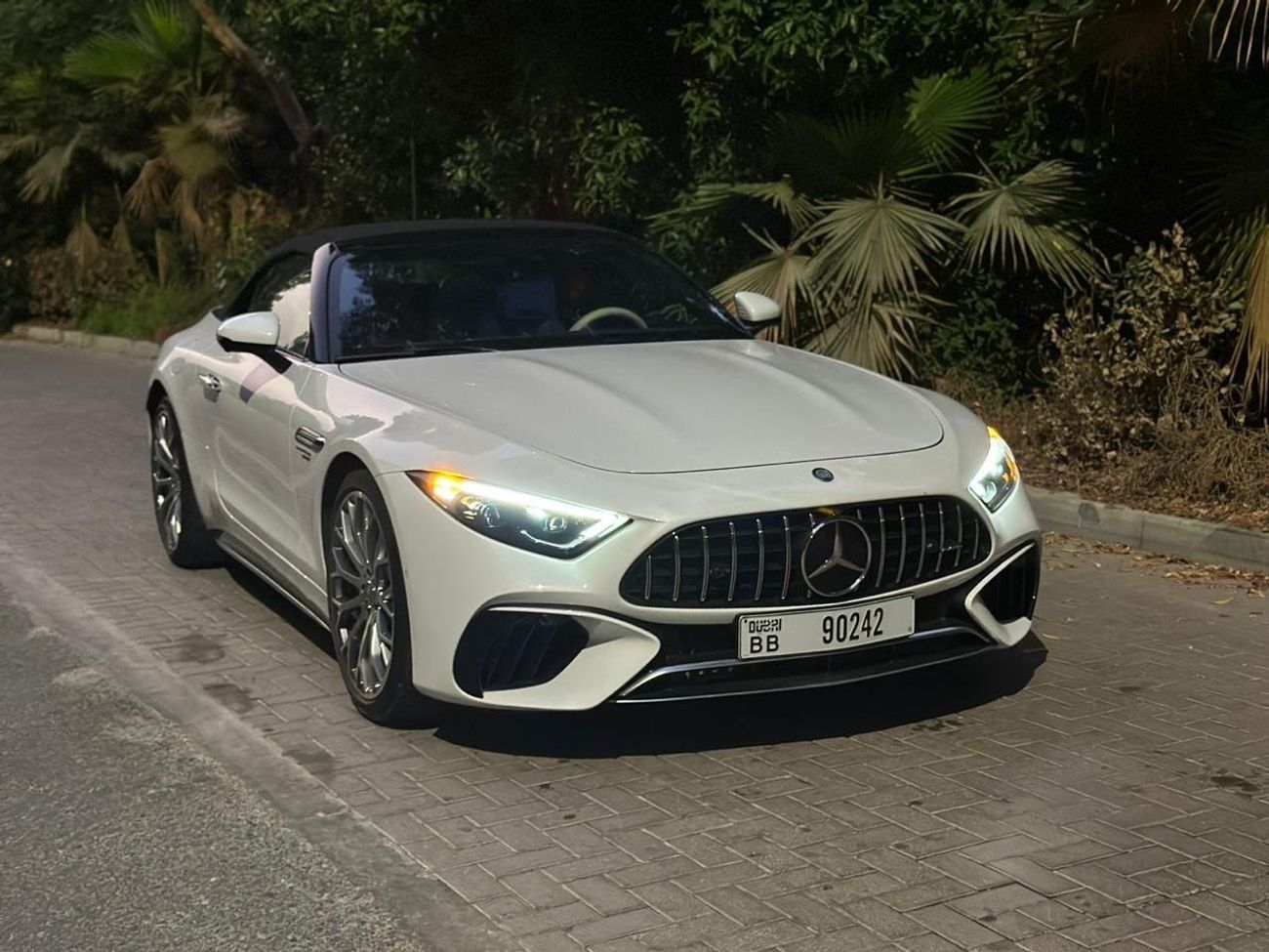 مرسيدس بنز SL 55 AMG Roadster 4Matic+