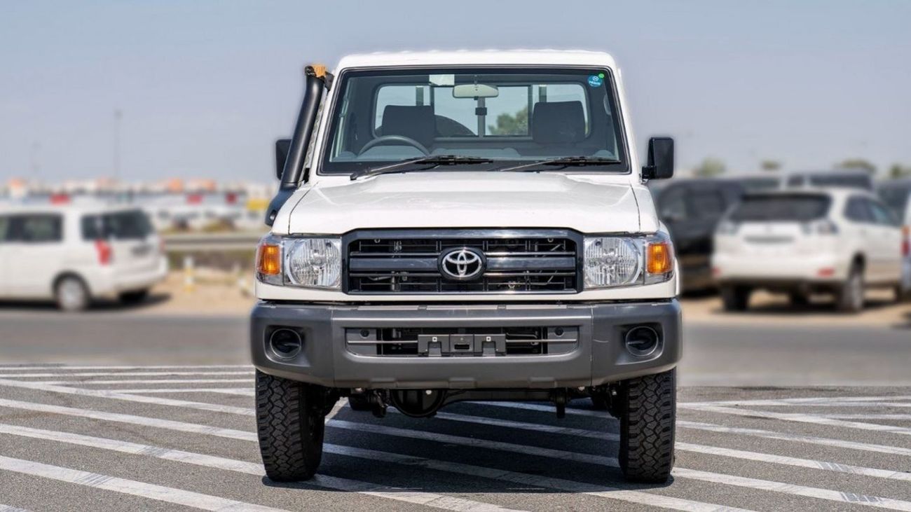 Toyota Land Cruiser Pick Up (RHD) TOYOTA LAND CRUISER LC79SC 4.2D MT MY2023 – WHITE