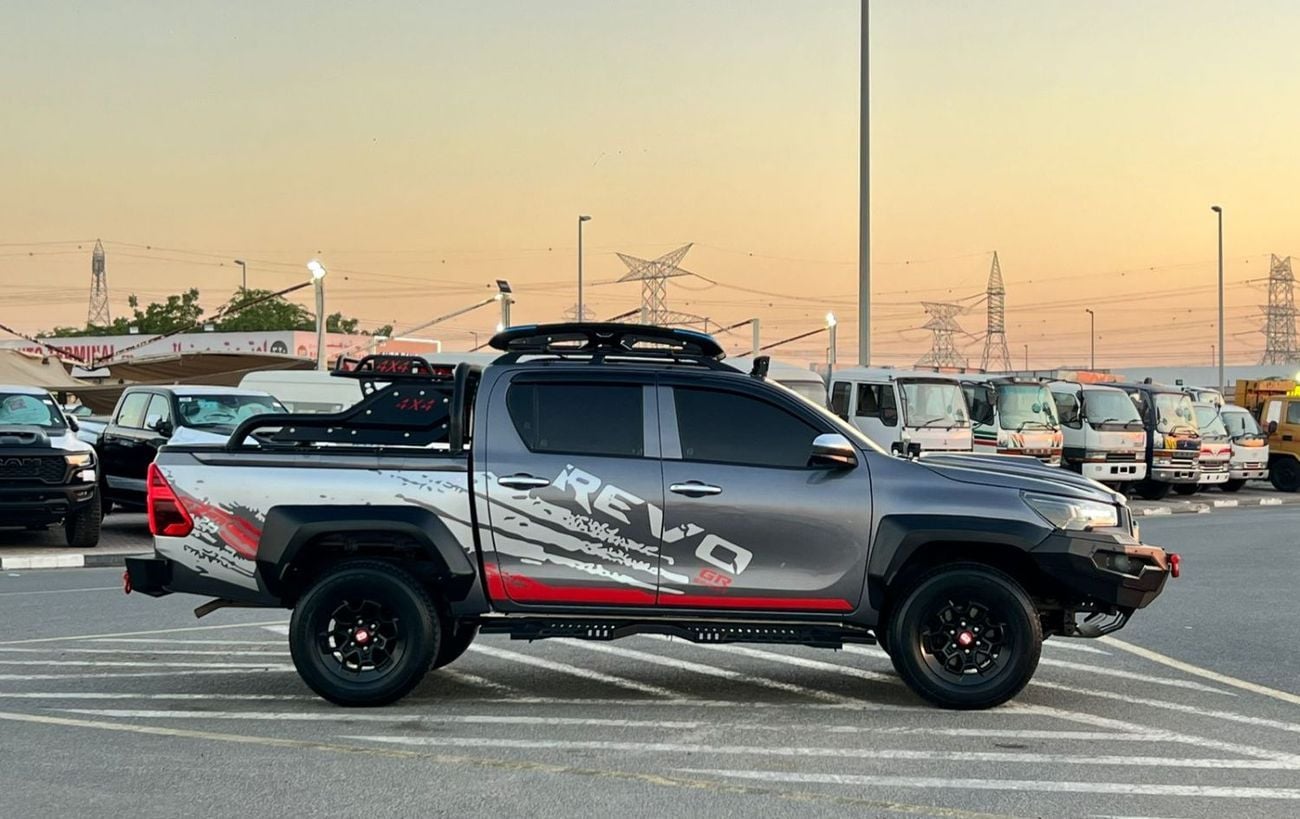 تويوتا هيلوكس ADVENTURE 2021 toyota hilux - off road package - full option - BullBar 2.7L V4 - AWD 4x4 -