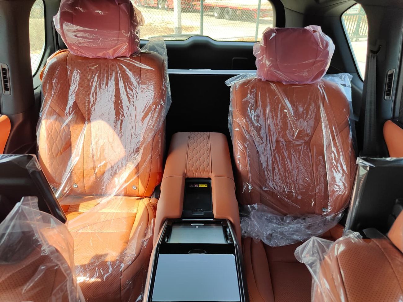 لكزس LX 600 Lexus LX 600 3.5L VIP 4 Seater 2024