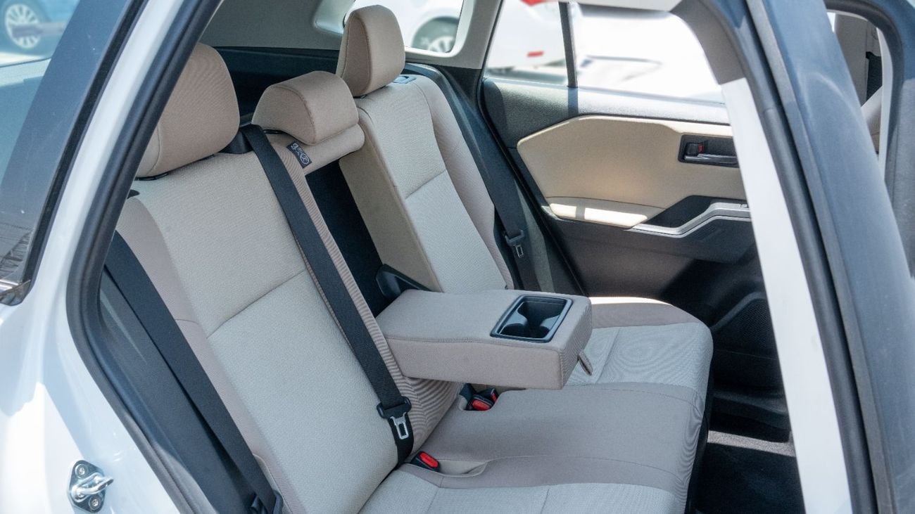 تويوتا راف ٤ 2026 Toyota Rav4 XLE 2.5L AT Hybrid (White-Beige)