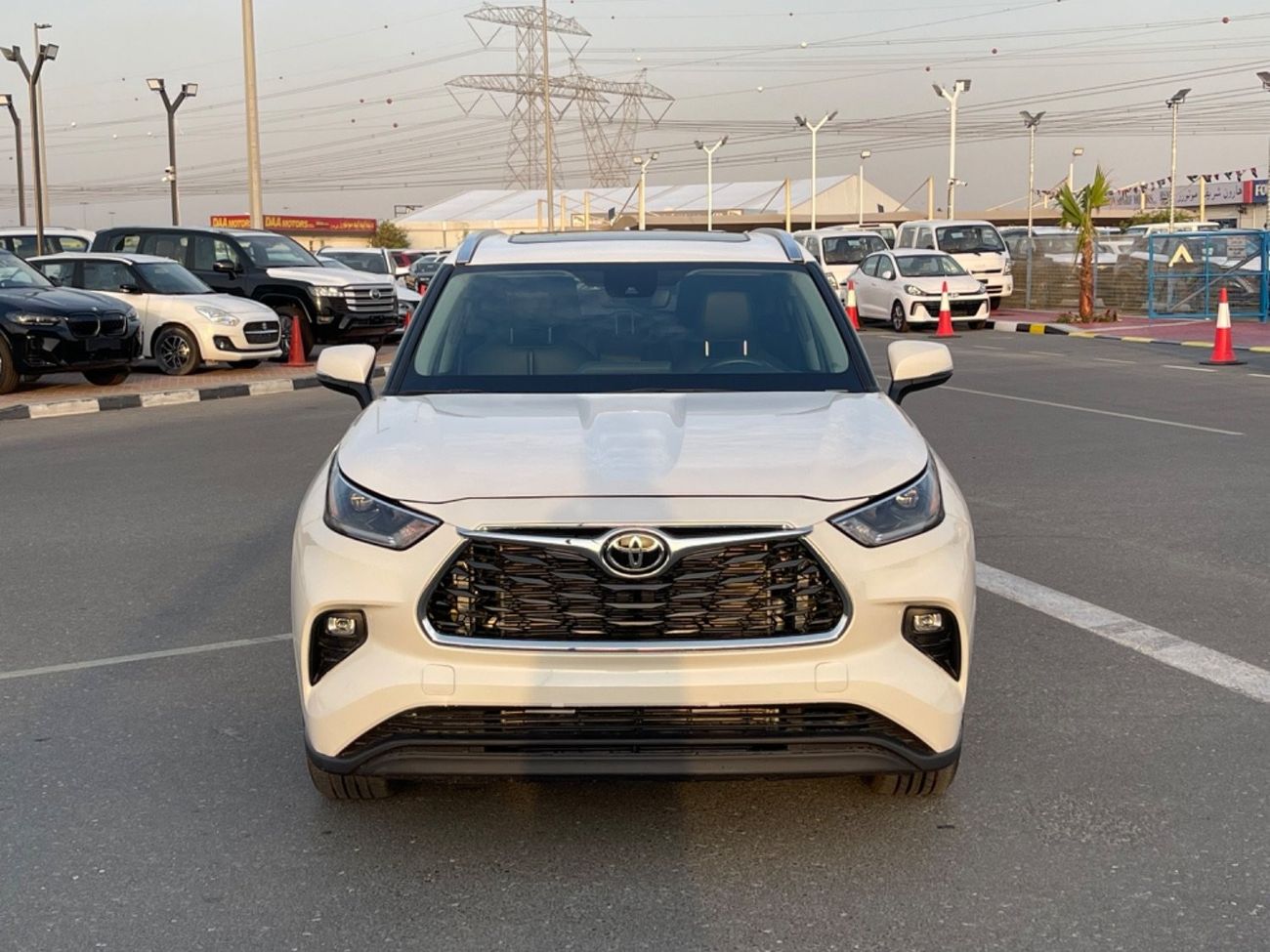 Toyota Highlander 2021 TOYOTA HIGHLANDER XLE 4x4 FULL OPTIONS IMPORTED FROM USA