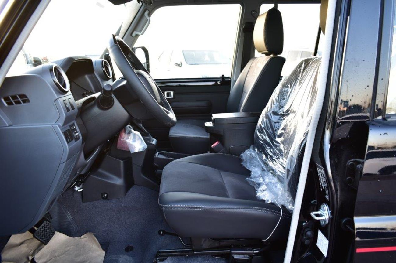 Toyota Land Cruiser 70 2025 TOYOTA LAND CRUISER 76 HARDTOP 40TH ANNIVERSARY LX-Z 2.8L DIESEL 4WD 5-SEATER AUTOMATIC