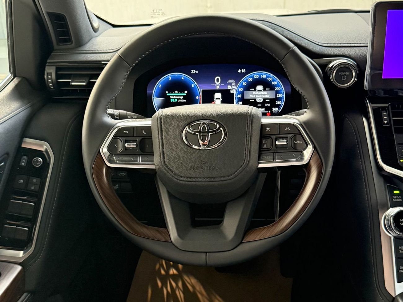 Toyota Land Cruiser 2026 LAND CRUISER 300 VX-HIGH 3.5 HYBRID TWINTURBO MHEV **EXPORT ONLY**التصدير فقط خارج الخليج***