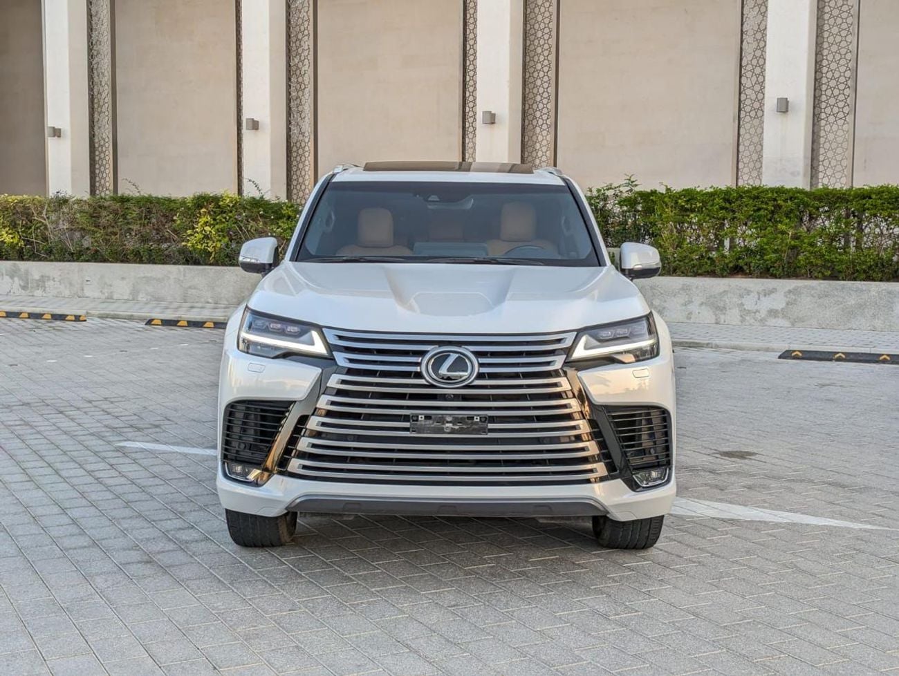 Lexus LX600 PRESTIGE