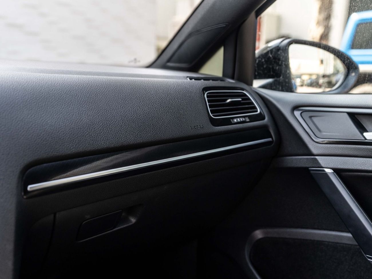 Volkswagen Golf R SPORT