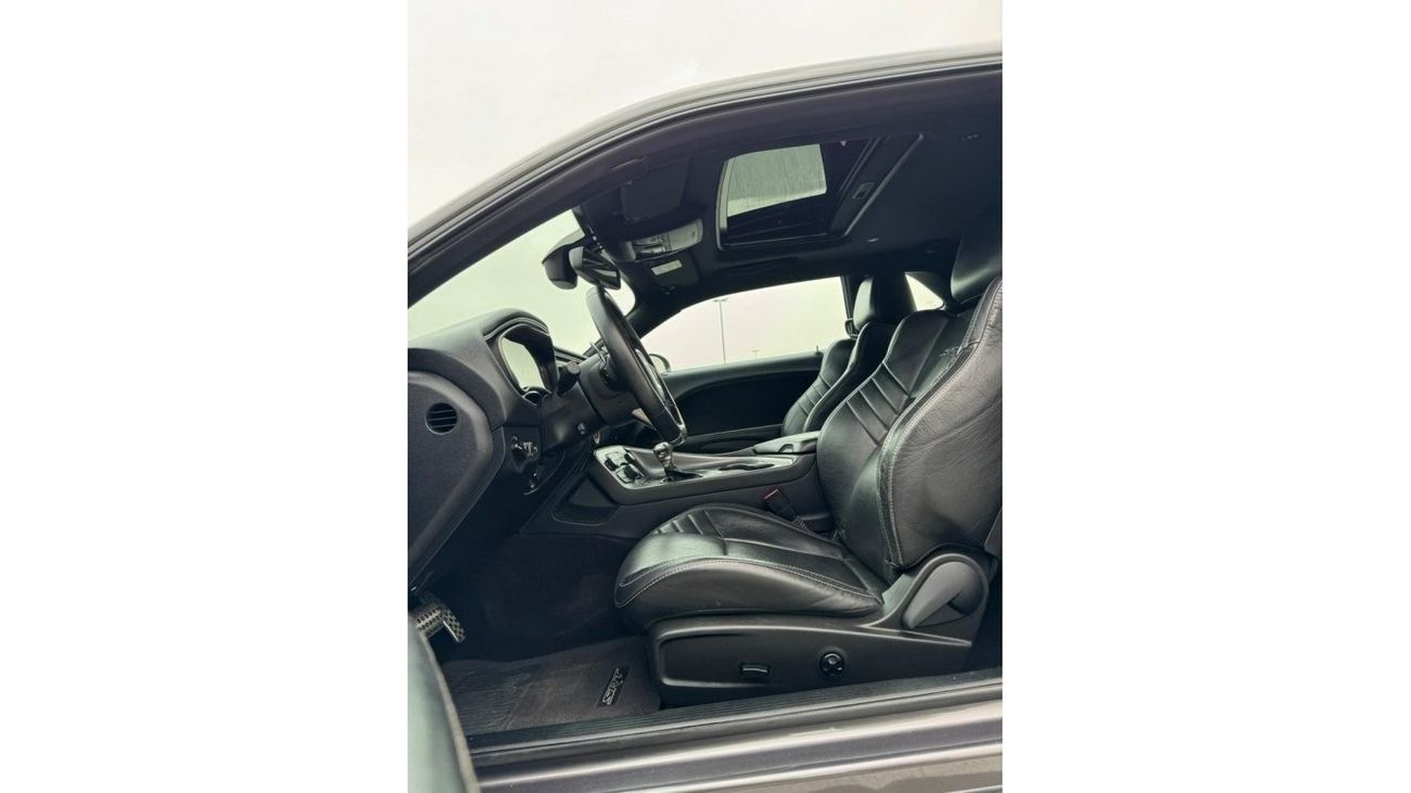 Dodge Challenger DODGE CHALLENGER SRT HELLCAT 2016 IMPORT CANADA NO ACCIDENT  PERFECT CONDITION