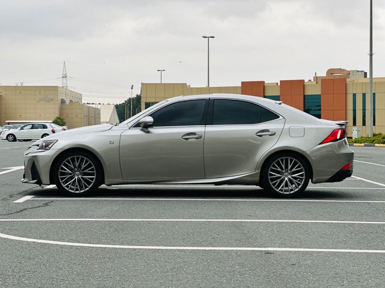 Lexus IS 200 Prestige LEXUS IS200T MODEL 2016 GCC SPACE FULL OPTION