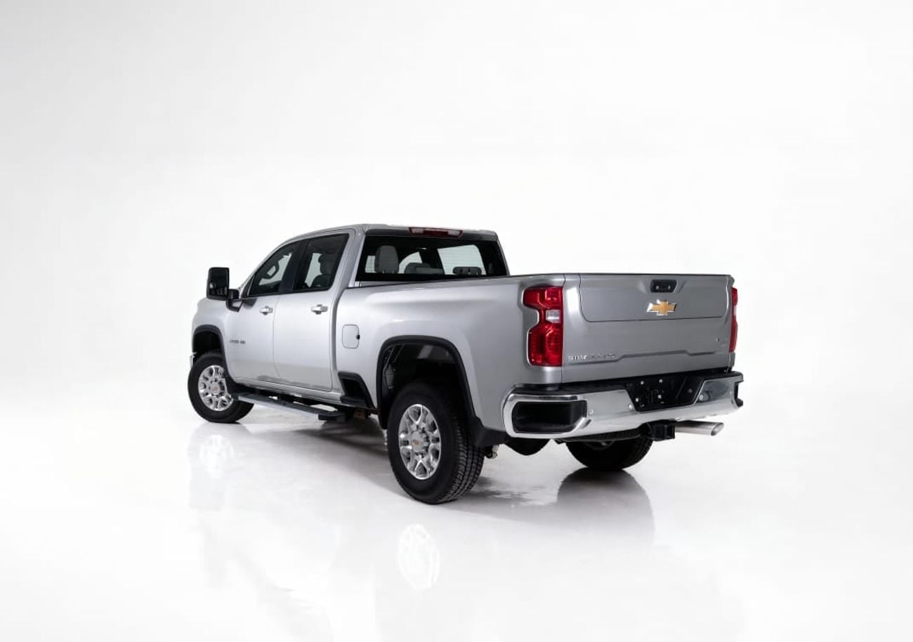 Chevrolet Silverado 2500 CREW/CAB 6.6 2500HD Z71 OFFROAD PACKAGE GCC SPECS 2025MODEL