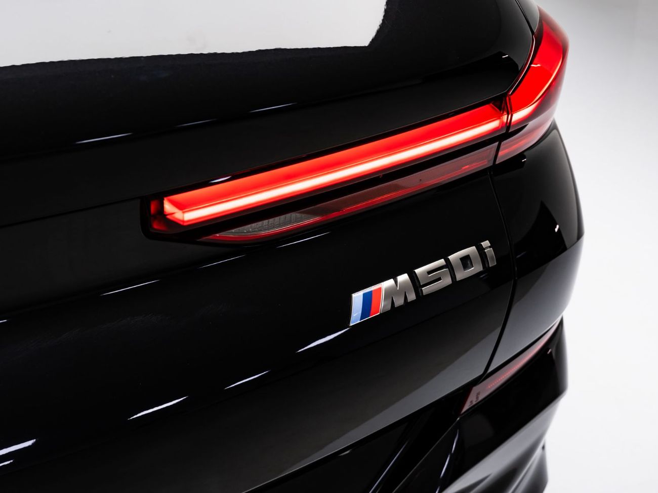 بي أم دبليو X6 2023 BMW X6 M50i, 4.4L TC V8, AWD, 523 bhp, 8 Speed Automatic