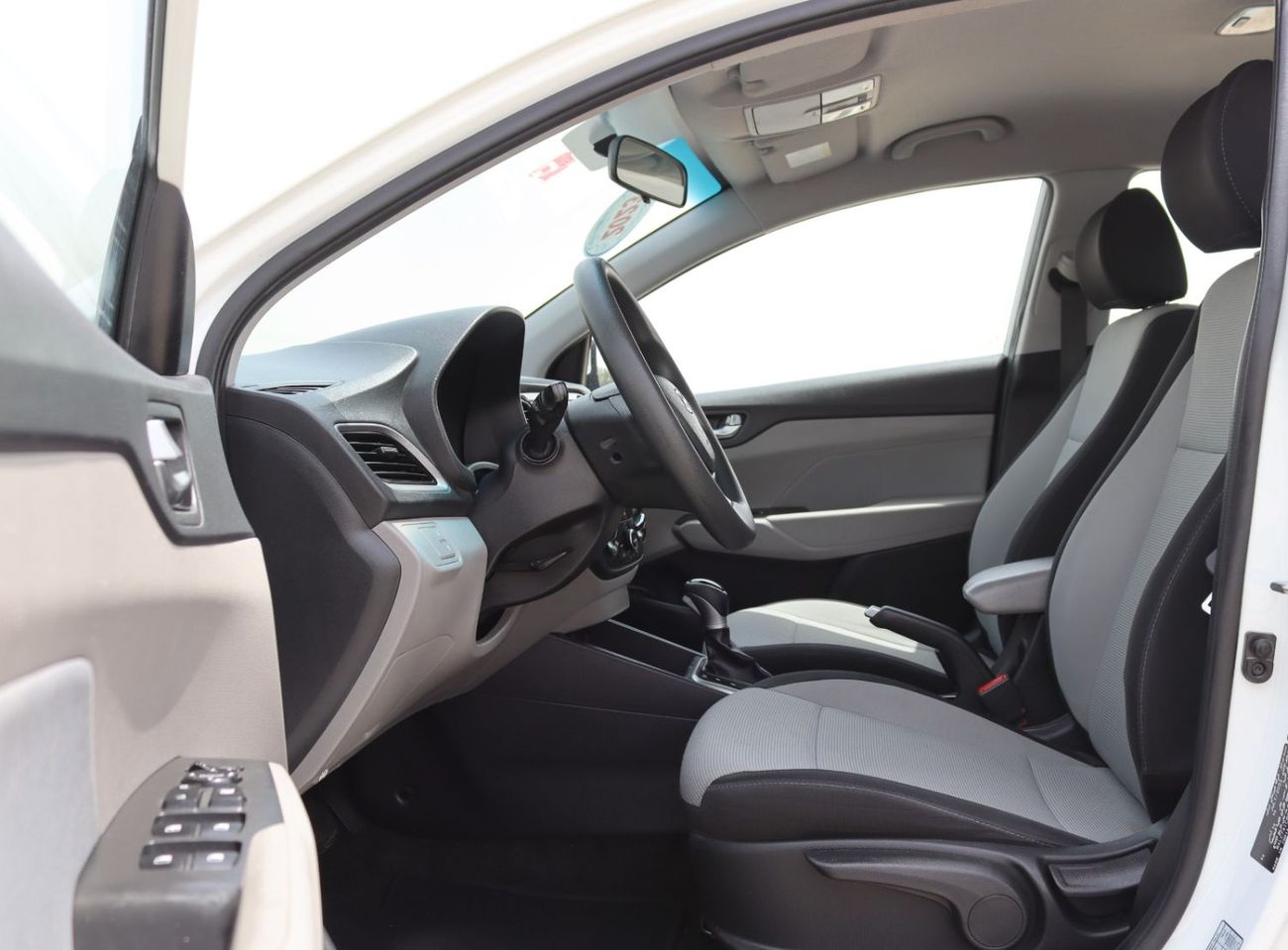 Hyundai Accent Comfort+ 1.5L Hyundai Accent 2023 - GCC - Accident-Free - 1.5L  - Low Mileage - Excellent Condition