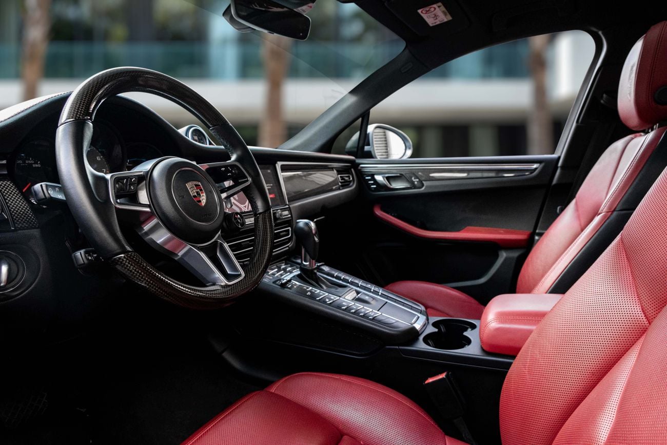 Porsche Macan Porshce Macan S | 3,486 P.M | 0% Downpayment | Fantastic Condition!