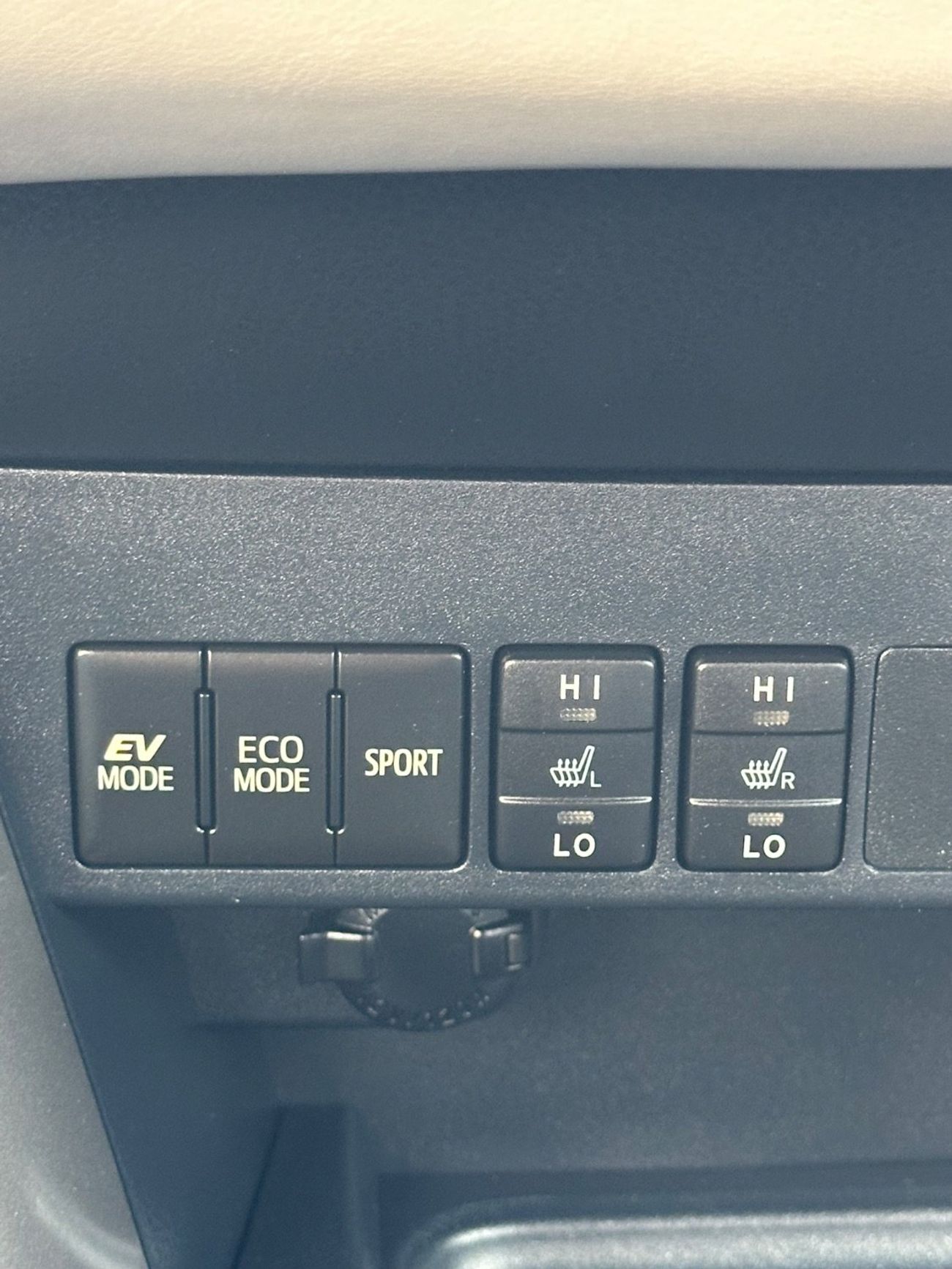 Toyota RAV4 Limited Hybrid Full Option 2018