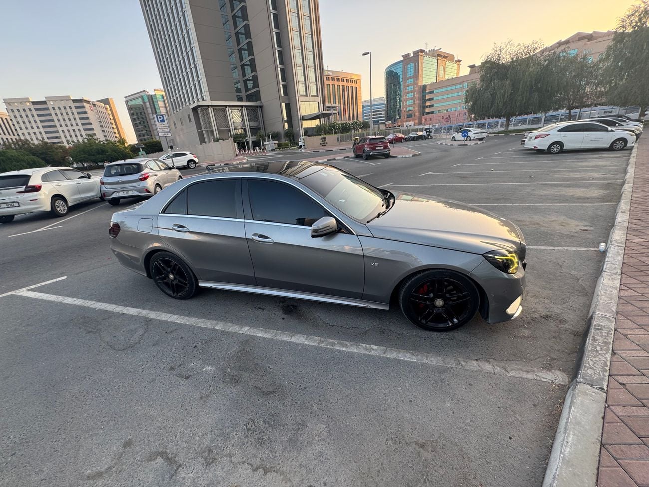 مرسيدس بنز E300