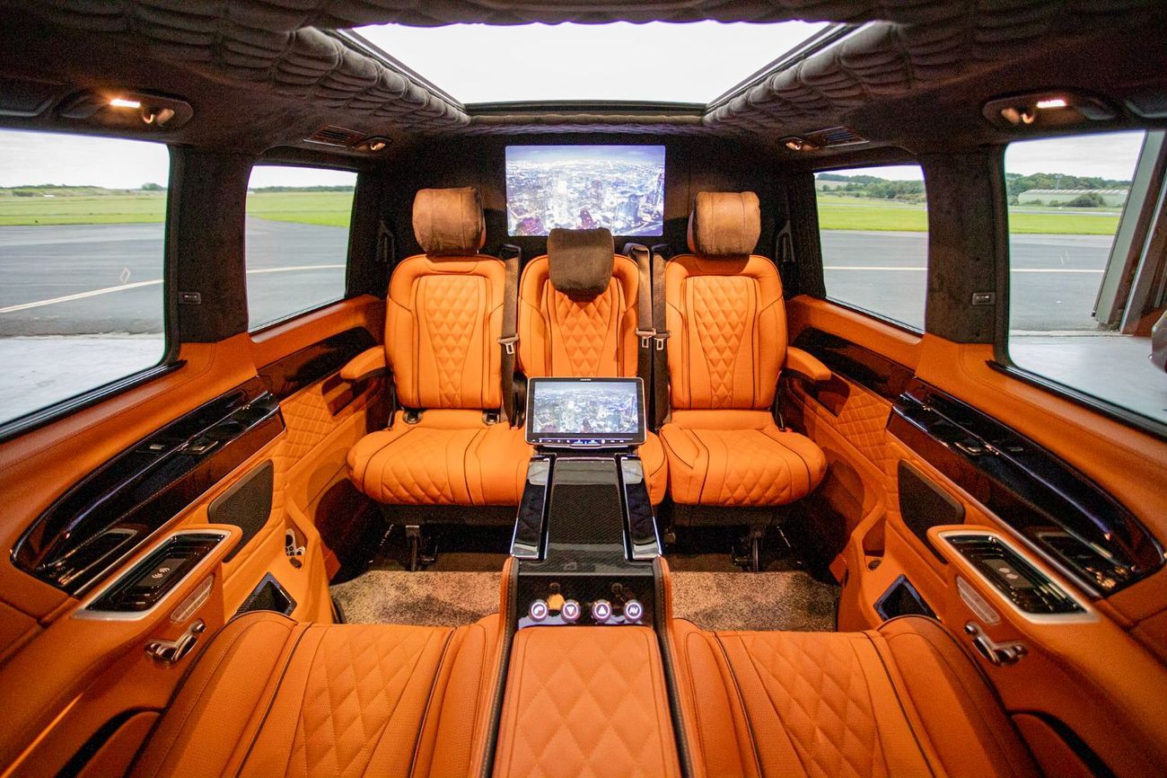 Mercedes-Benz V 300 Senzati GCC Luxury Interior. Mercedes-Benz Approved Conversion