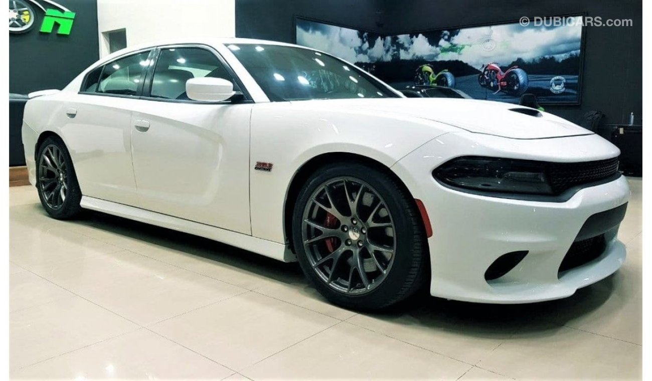 دودج تشارجر DODGE CHARGER SRT 2015 MODEL GCC CAR IN VERY GOOD CONDITION FOR 95K AED INCLUDING INSURANCE + REG.