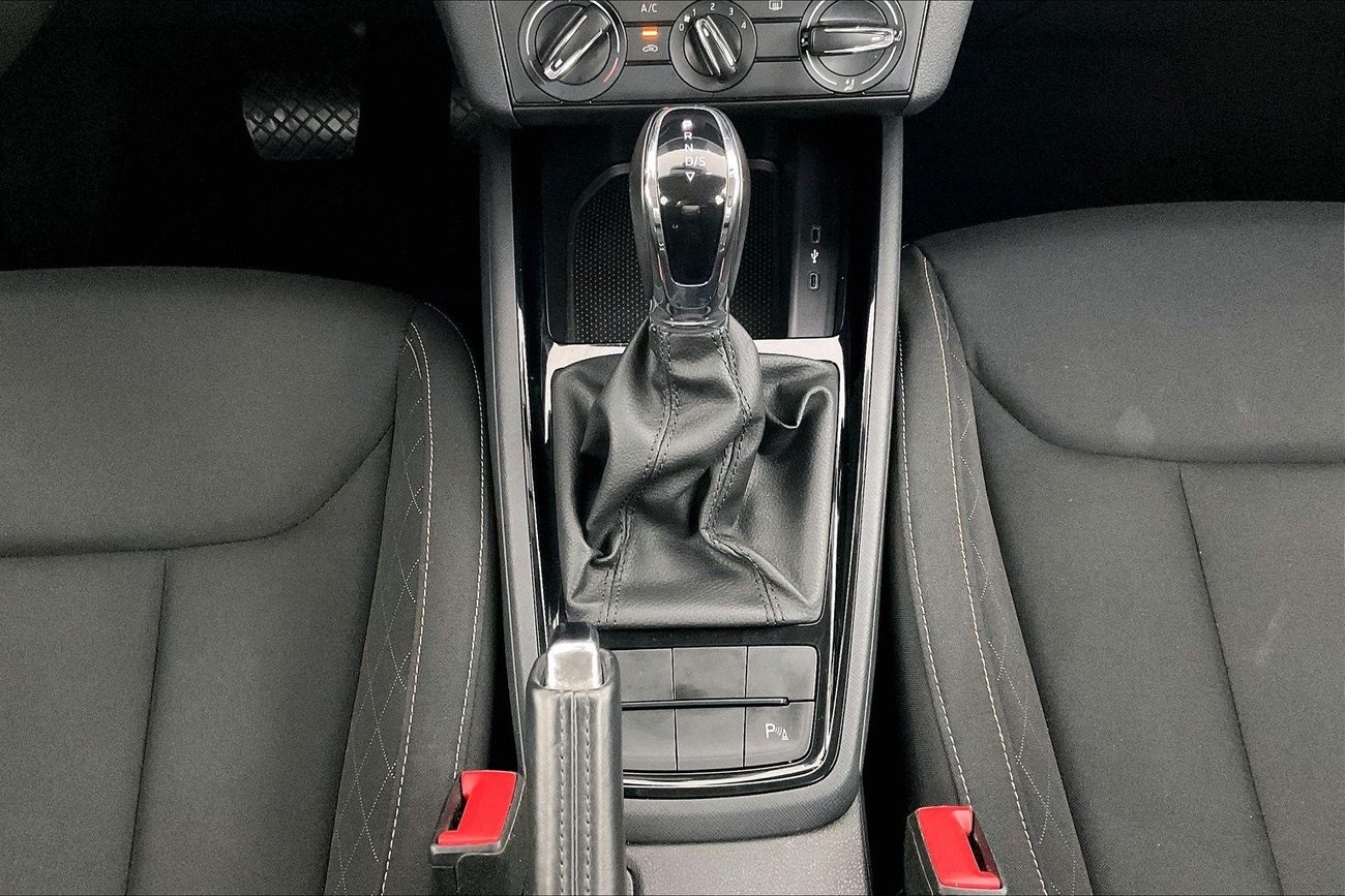 تويوتا فيلوز GX | شامل الضمان | 0 ﺪﻔﻋﺓ ﺃﻮﻟﻯ