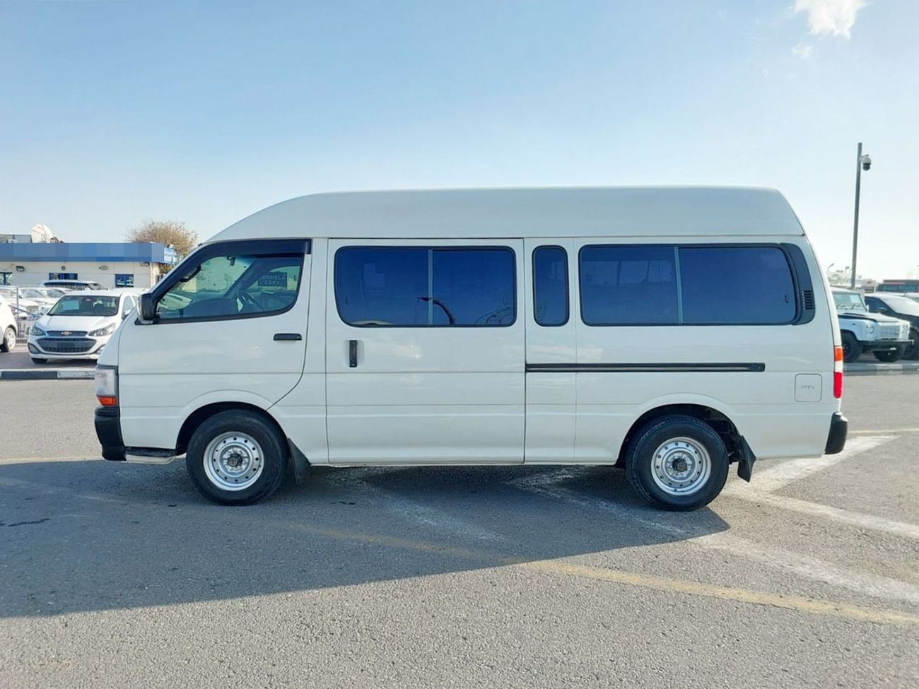 تويوتا هاياس TOYOTA HIACE COMMUTER VAN RHD 2003 MODEL 3.0 L DIESEL MANUAL(PM15151)