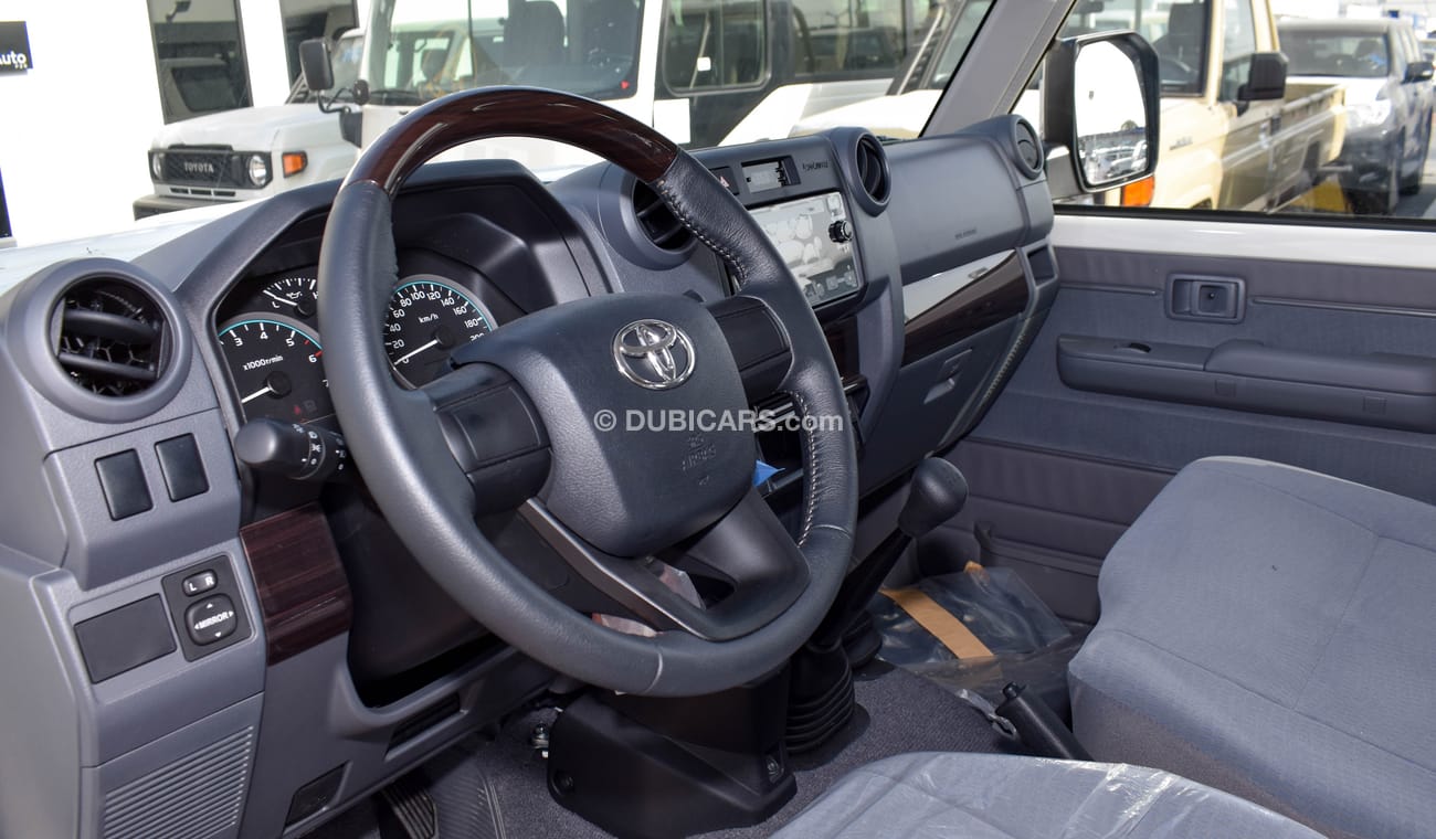 تويوتا لاند كروزر 70