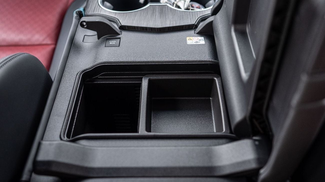 تويوتا لاند كروزر 2025 Toyota Land Cruiser VXR 3.5L AT Hybrid (Black-Red)