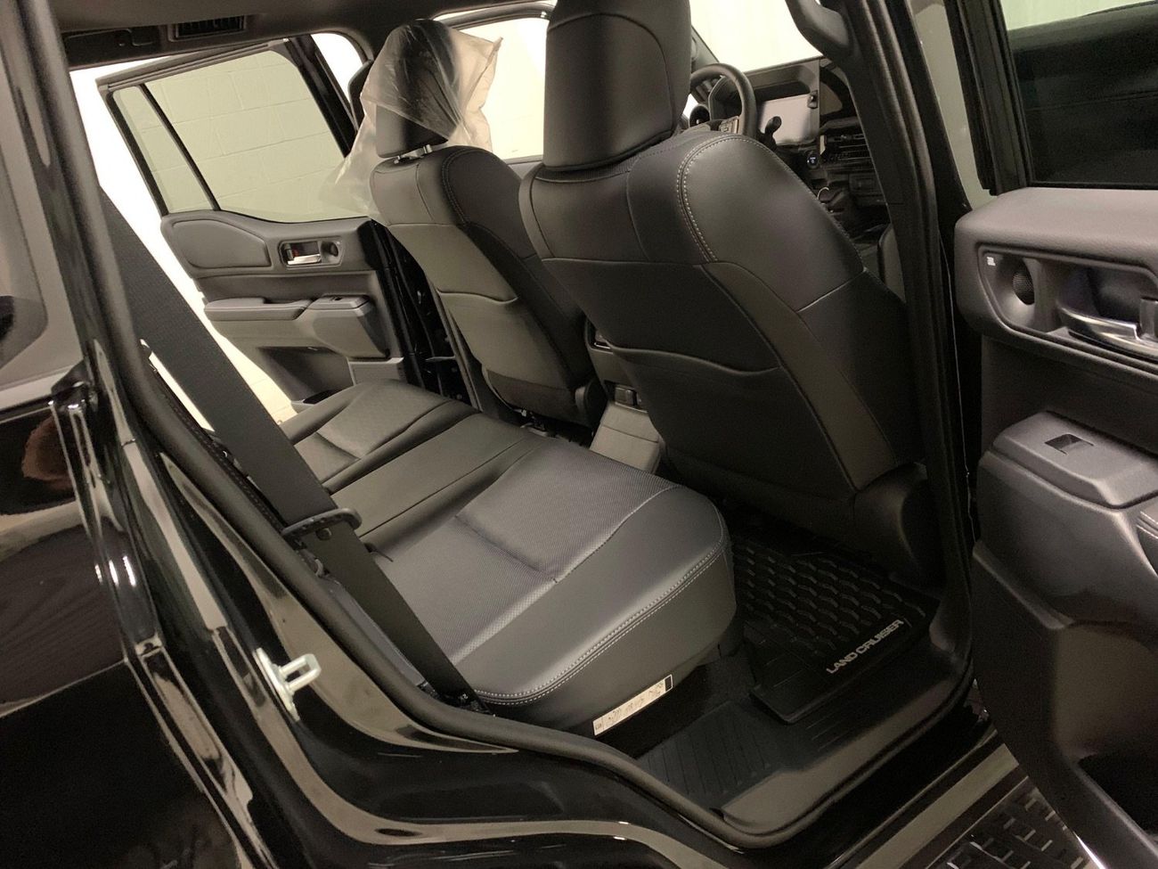 تويوتا برادو 26/26 PREMIUM HYBRID MAX