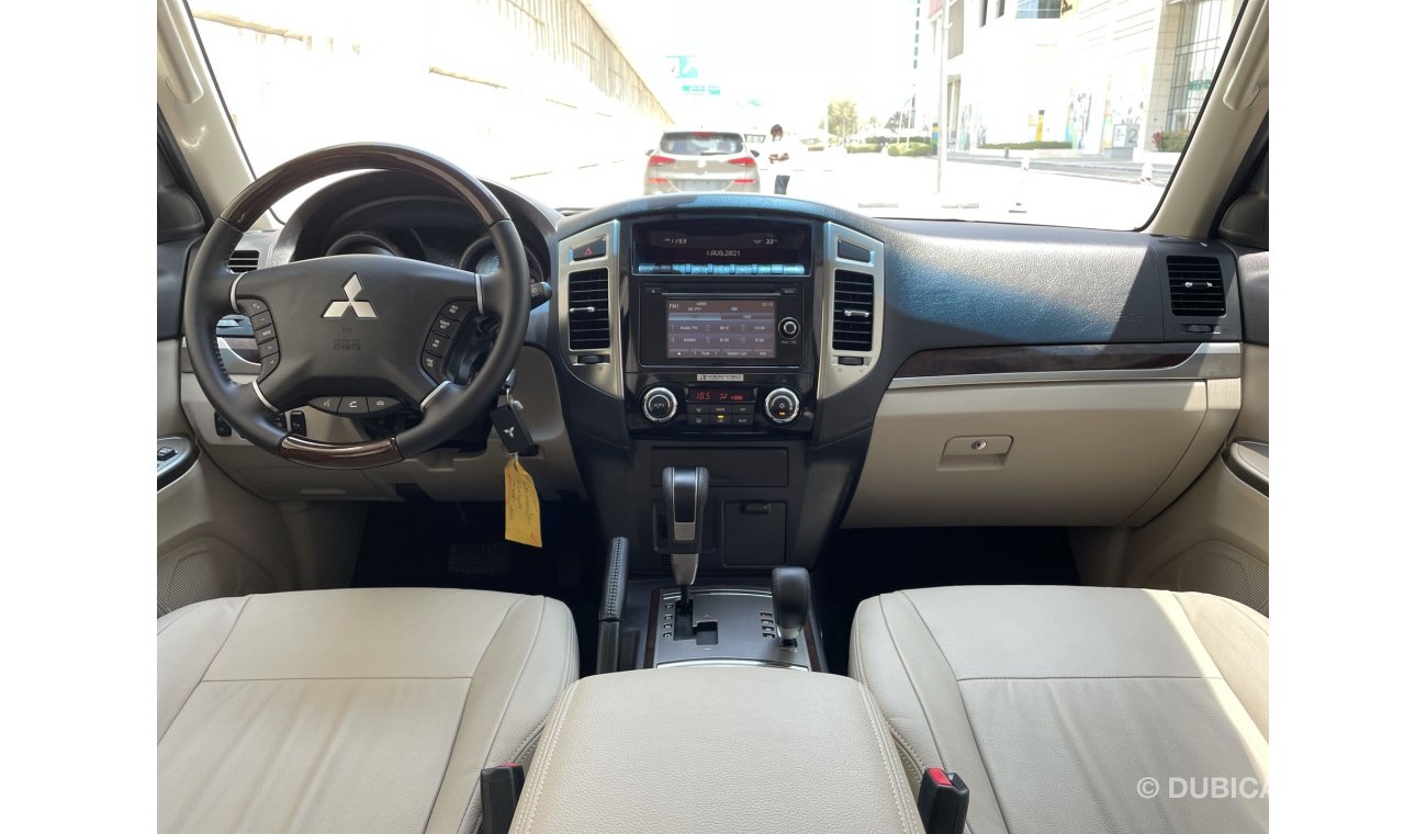 Mitsubishi Pajero 3.5L | HIGHLINE|  GCC | EXCELLENT CONDITION | FREE 2 YEAR WARRANTY | FREE REGISTRATION | 1 YEAR FREE