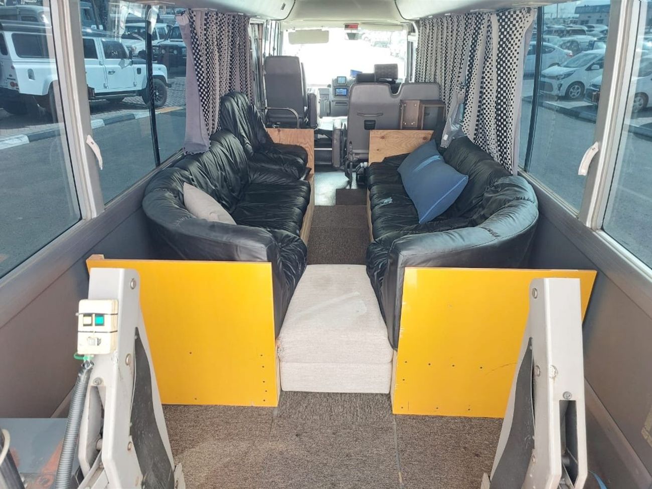 Nissan Civilian NISSAN CIVILIAN BUS RHD 2002 MODEL 4.1 L DIESEL AUTOMATIC(PM10515)