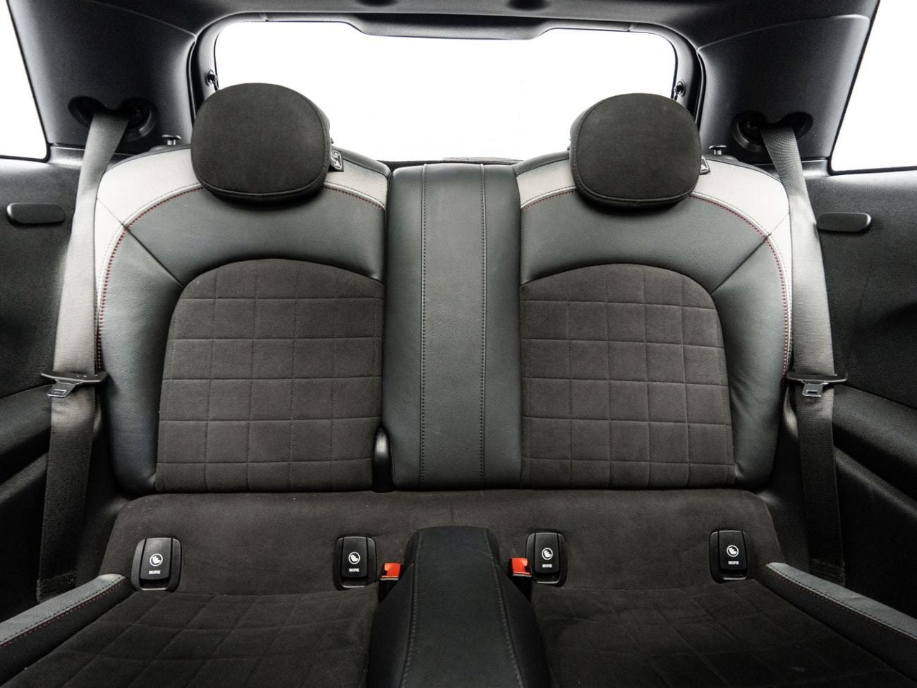 Mini Cooper SUMMER STARTS NOW | EXCLUSIVE DEAL BY BLACKLINE, May 2027 Mini Warranty + Service Contract, GCC