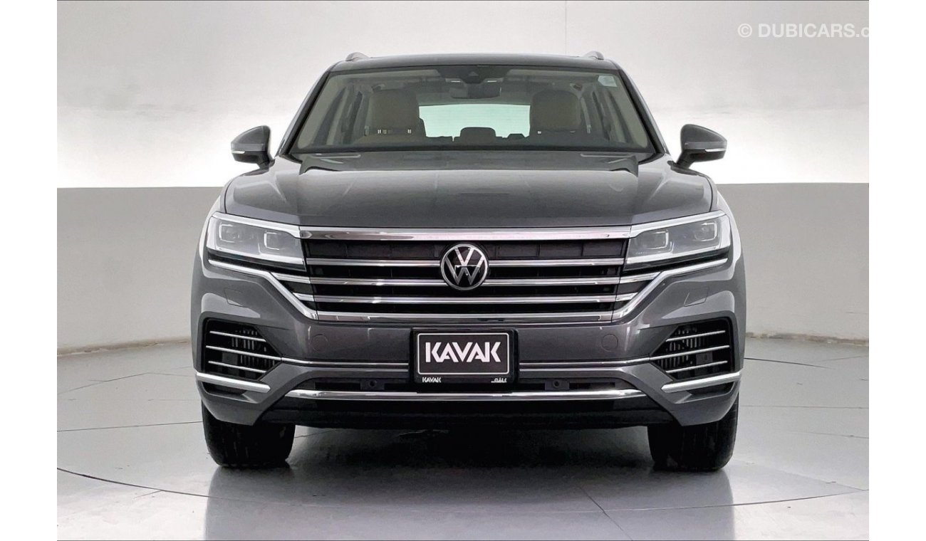 Volkswagen Touareg Highline | 1 year free warranty | 1.99% financing rate | Flood Free