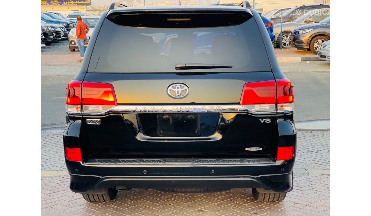 Toyota Land Cruiser Toyota ZX Landcruiser black color petrol Engine from Japan leather electric seats with sunroof full